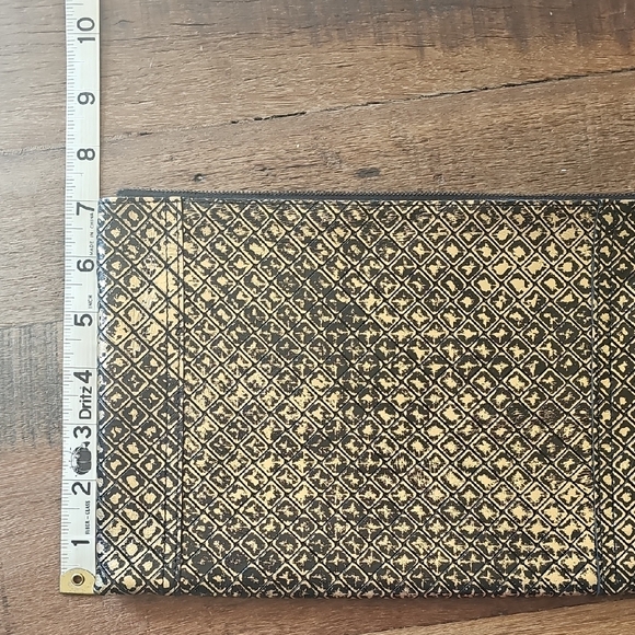 Bottega Veneta Envelope Clutch - Picture 3 of 3